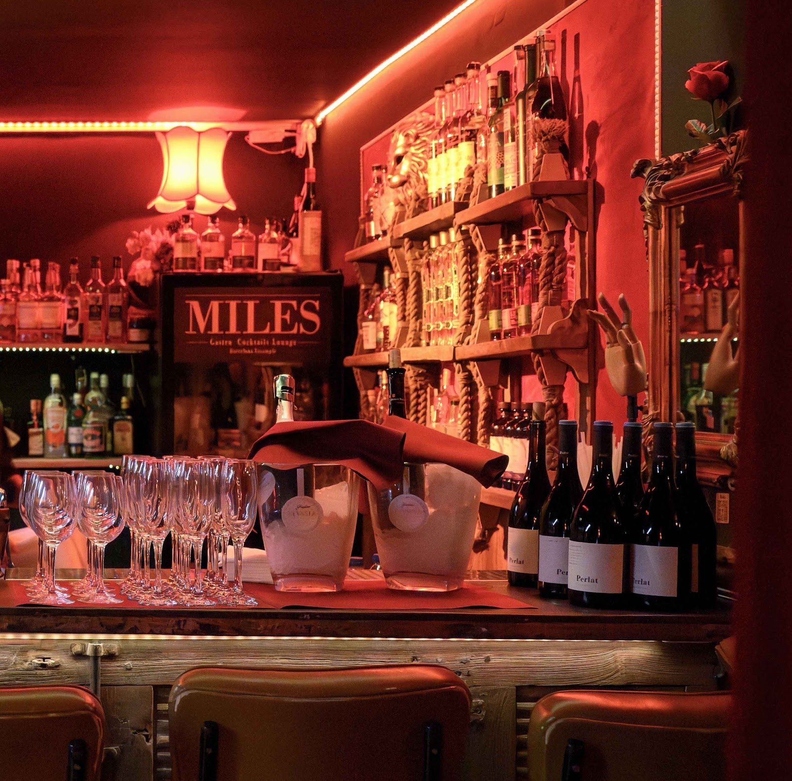 MILES Gastro-Cocktail-Lounge